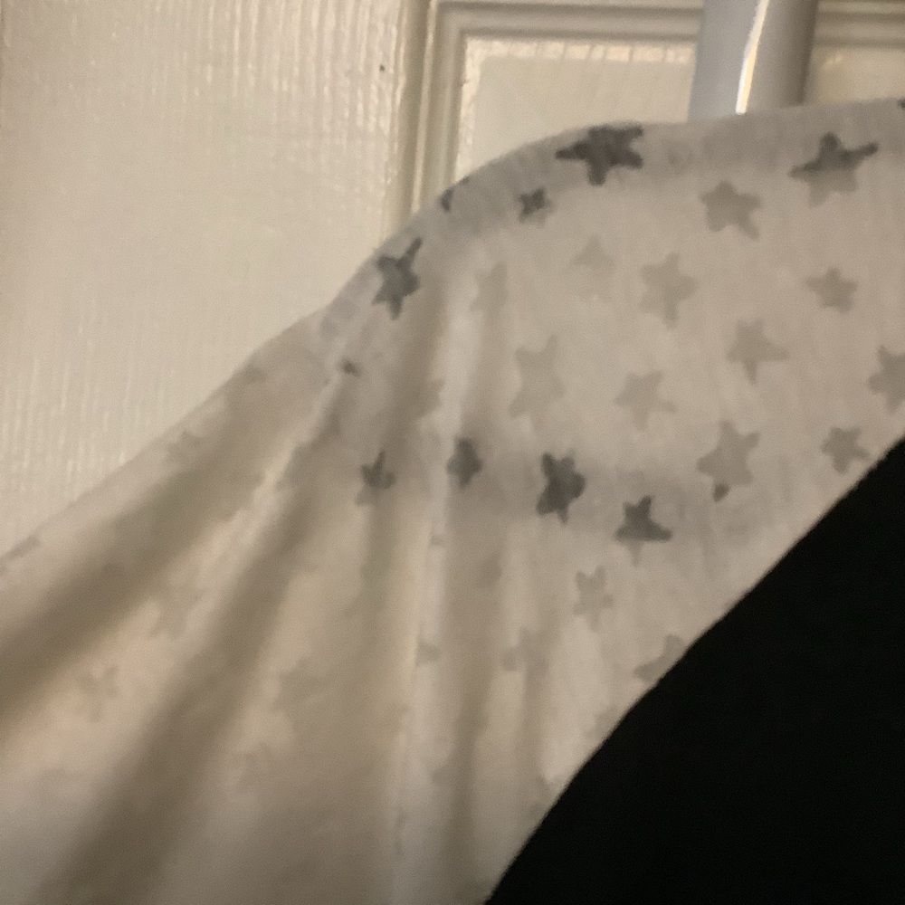 LuLaRoe Randy Raglan Tee - Picture 4 of 7